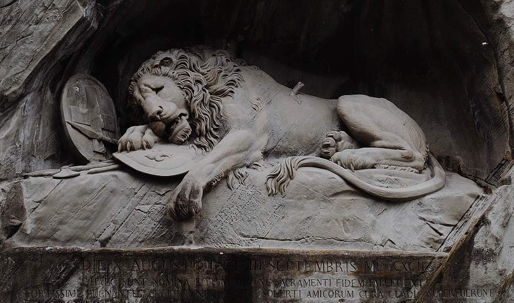 Hermitage aktivitaten in luzern lowendenkmal