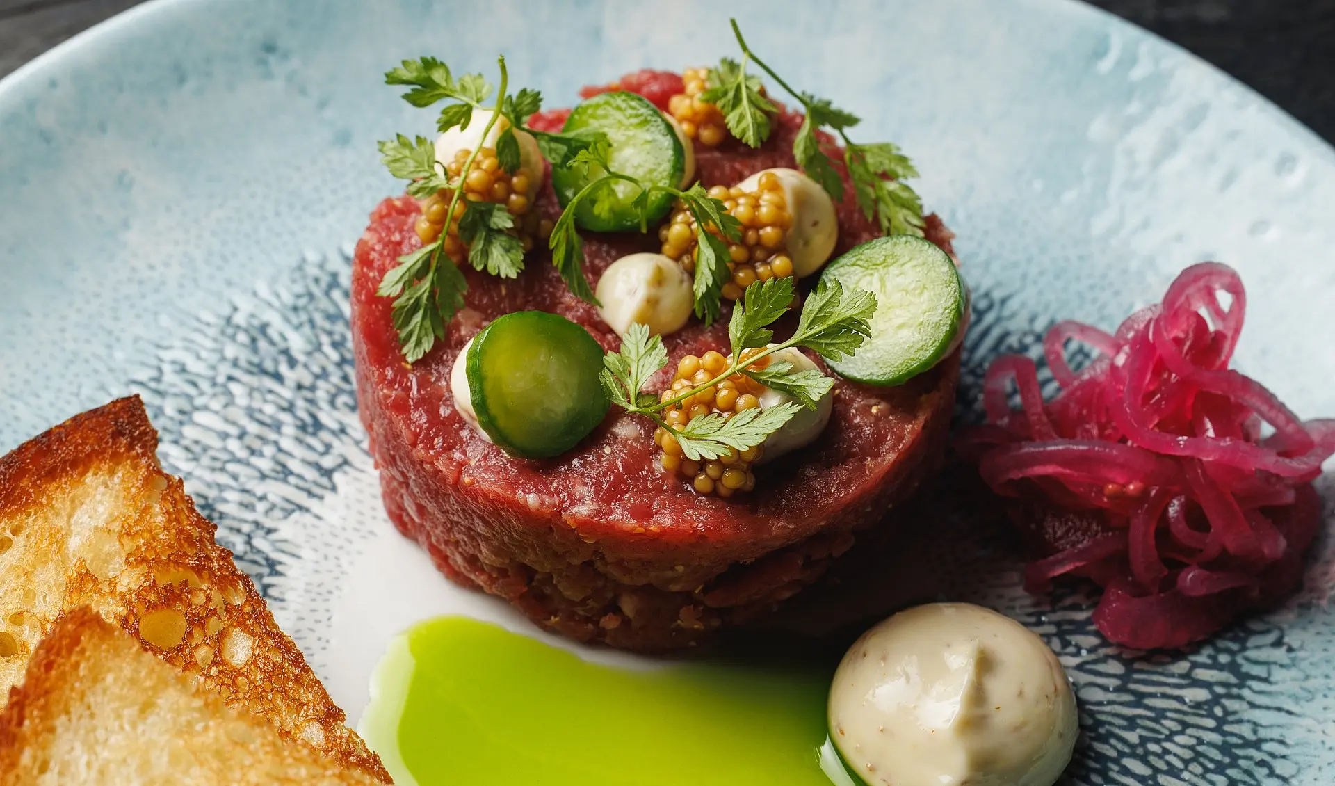 HERMITAGE Restaurant starter beef tartare