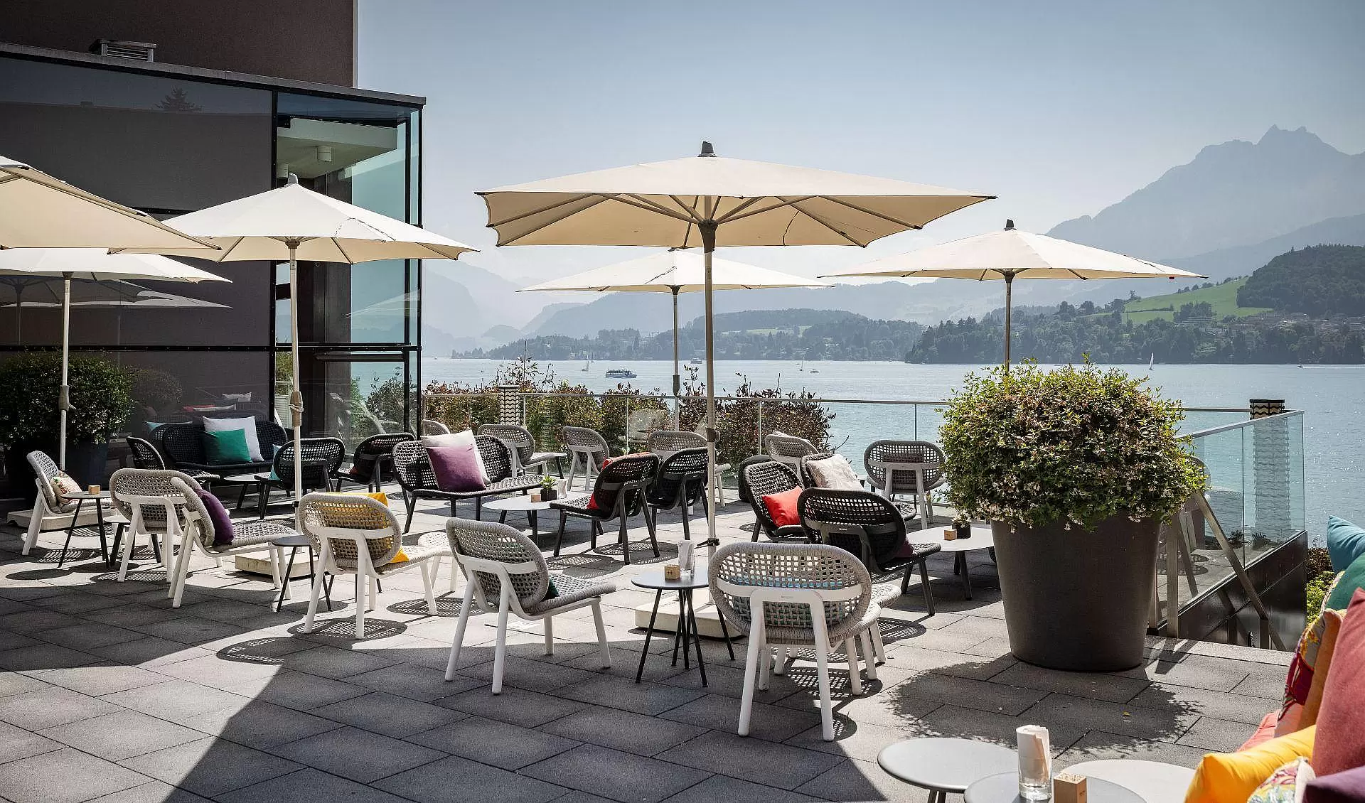 HERMITAGE Barterrasse mit Aussicht