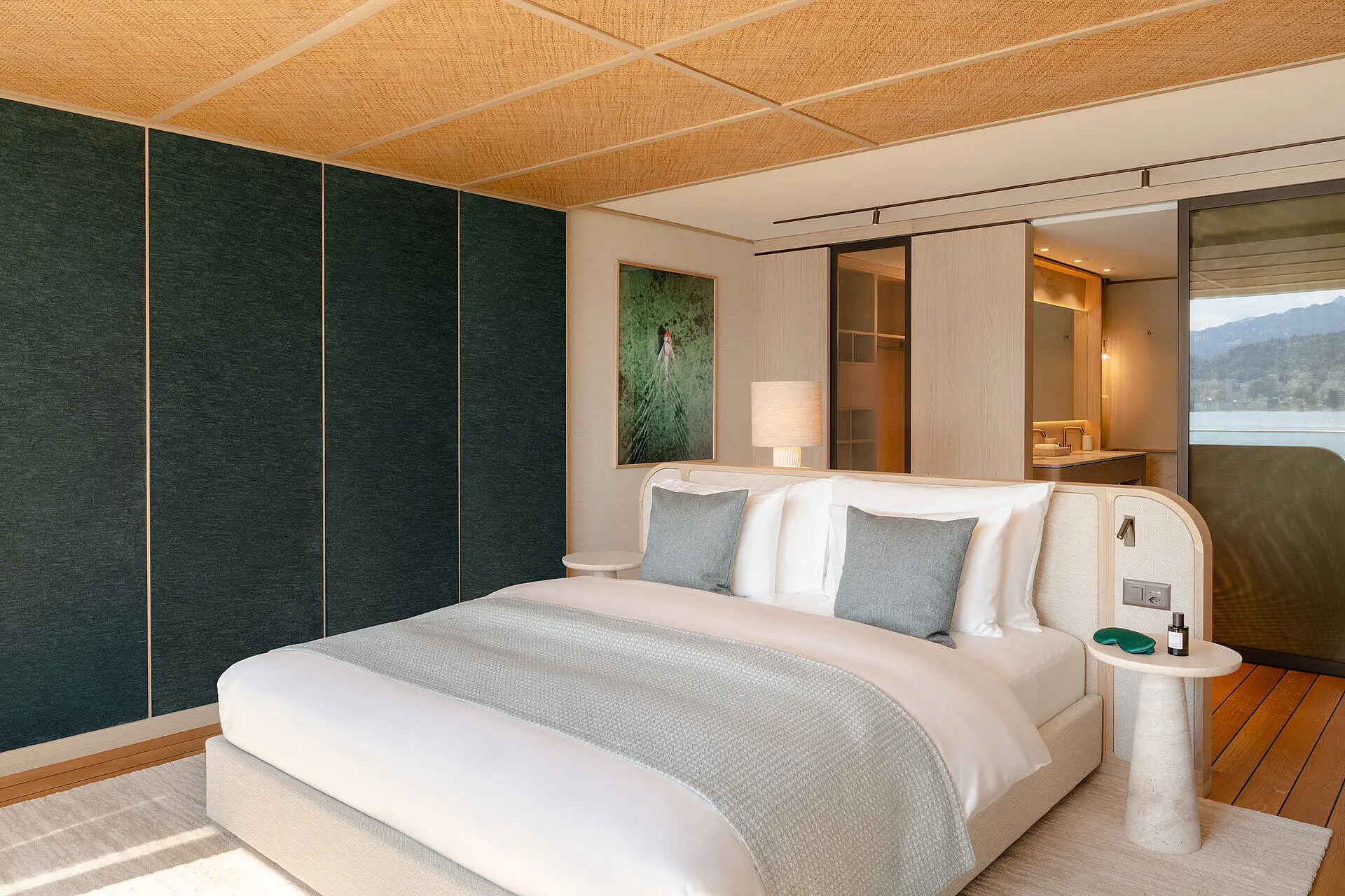 Hermitage Wellbeing Panorama Suite bedroom