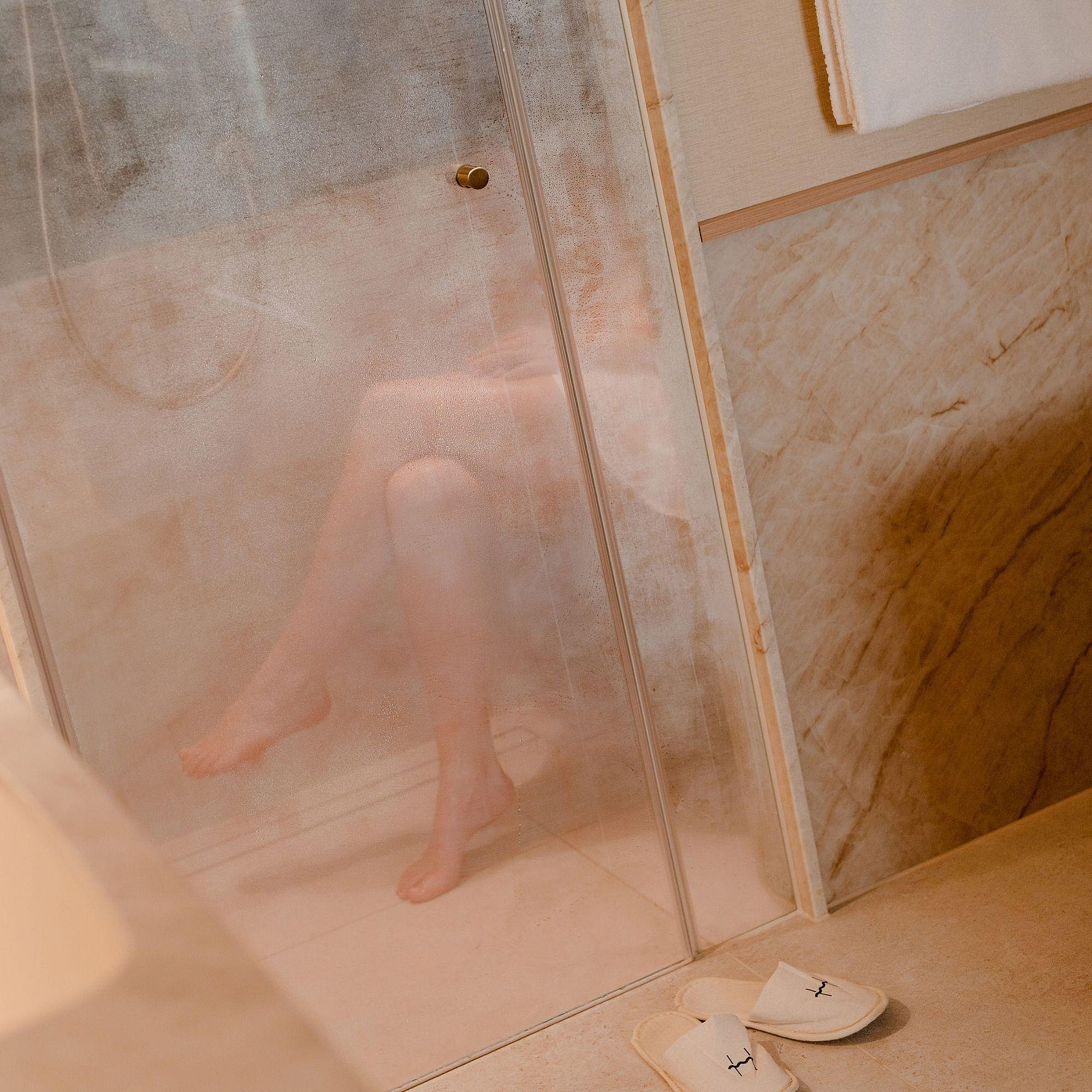 Wellbeing Panorama Suite steam bath